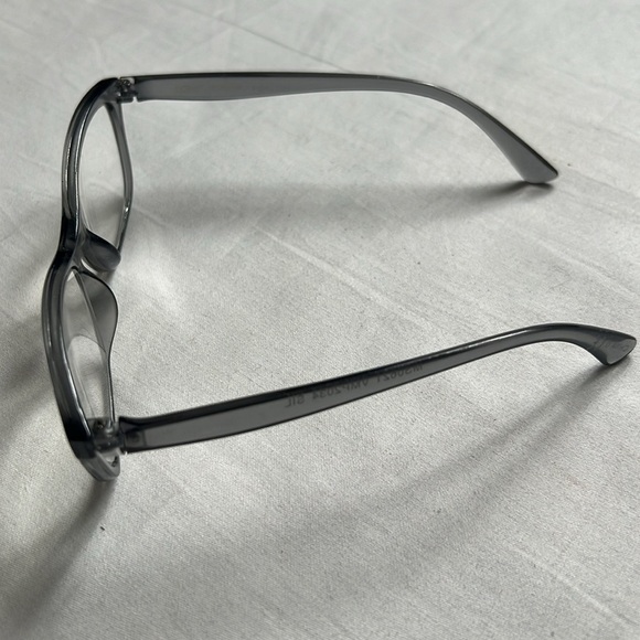 Betsey Johnson Frames - Picture 4 of 9